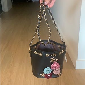 [BRAND NEW] Floral Cross Body Purse